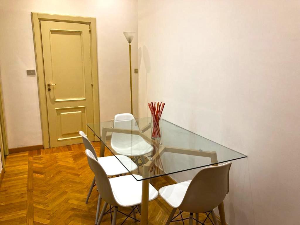 Castel Morrone Apartment Milan Extérieur photo